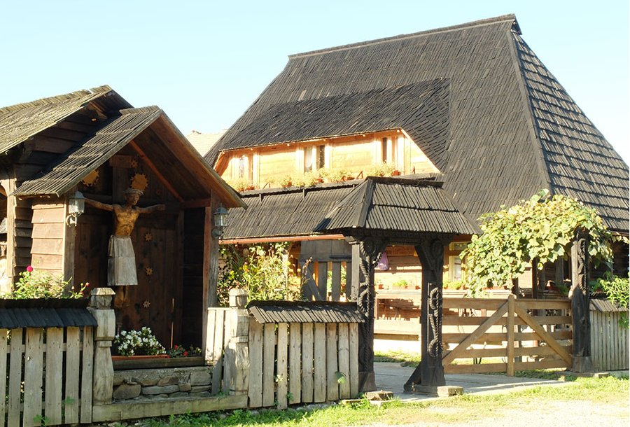 casa traditionala borlean