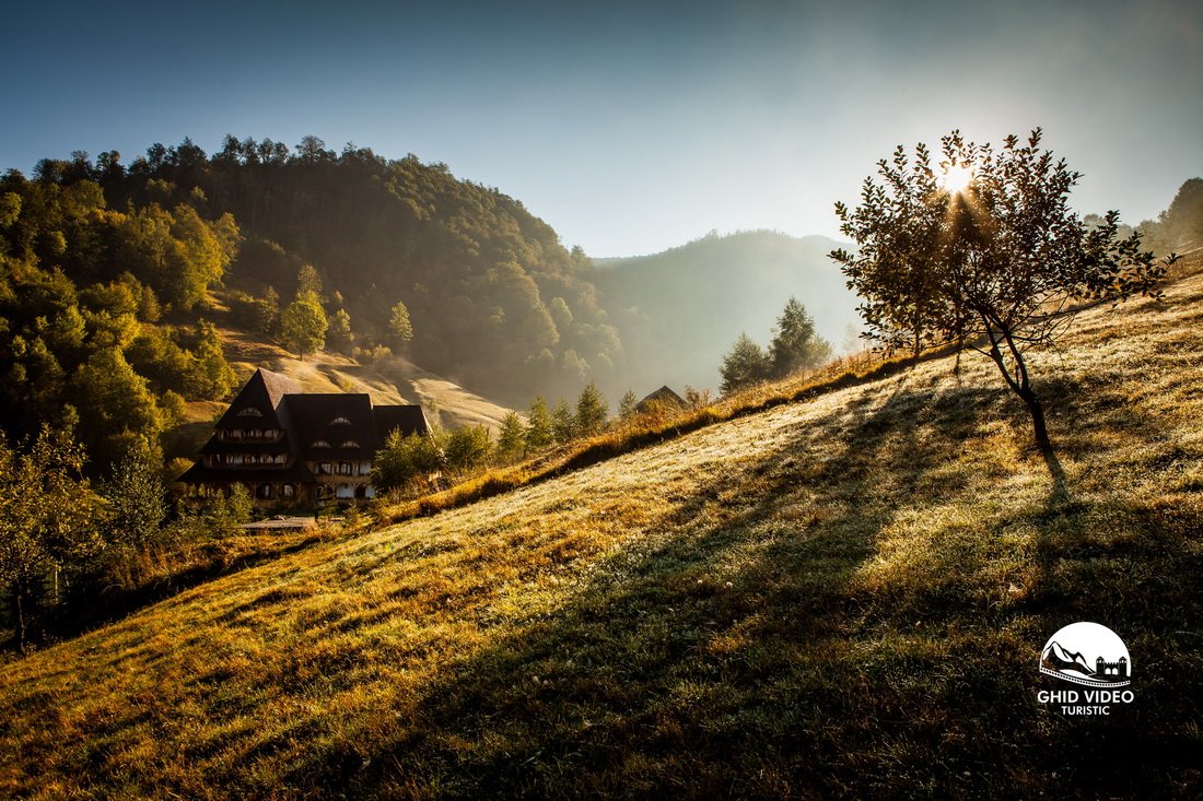 conacul drahneilor rasnoava maramures