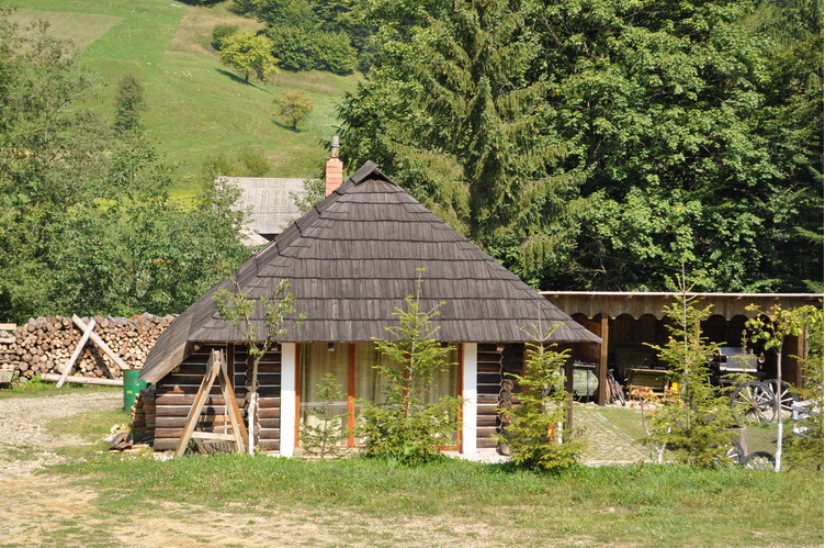 cazare case traditionale bucovina