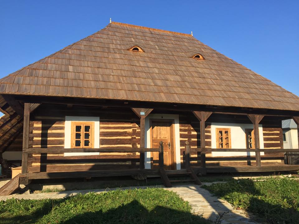 casa strabunicului bucovina