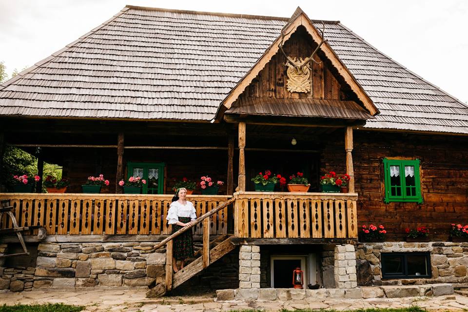 cazare case traditionale maramures