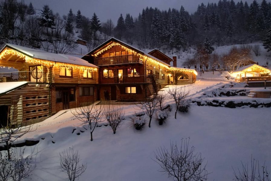 cazari inedite borsa maramures