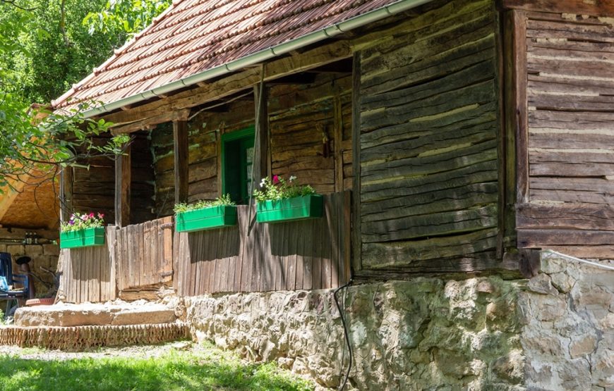 cazare casa traditionala apuseni