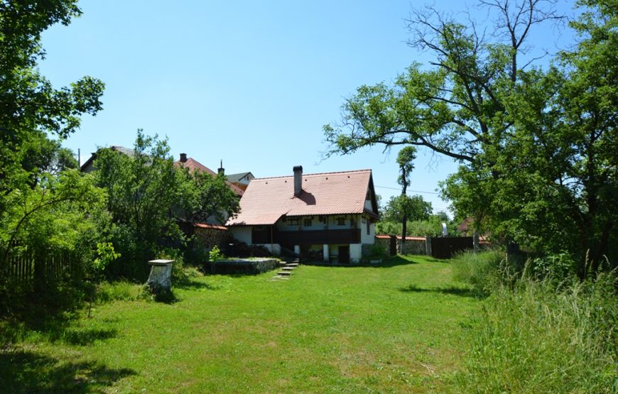 cazare traditionala in maramures casa olarului