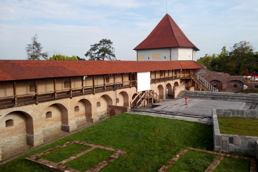 cetatea medievala Mures