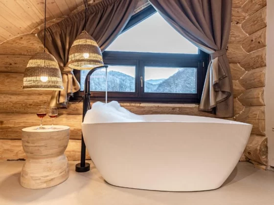 cabana cu priveliste superba in apuseni