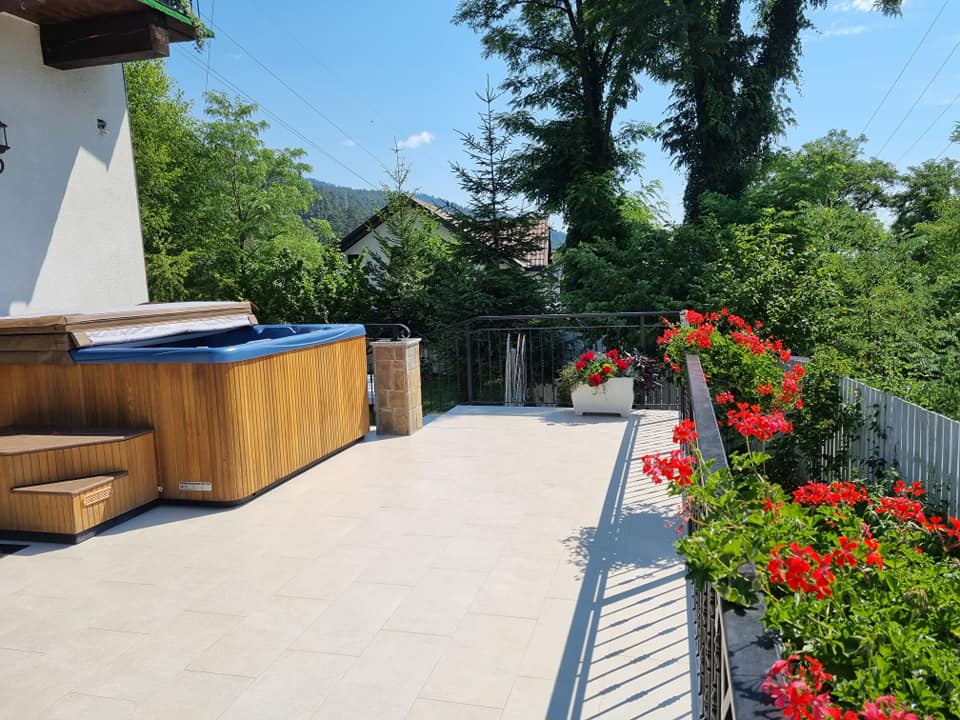 cazare cu jacuzzi piatra neamt