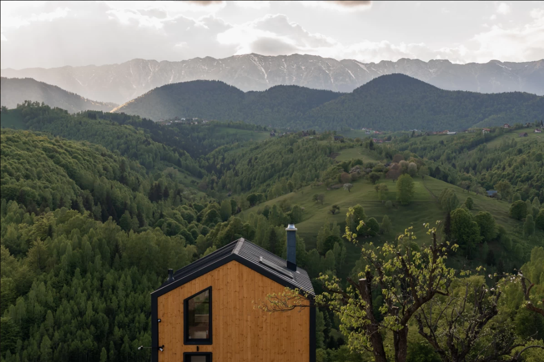 amont chalet pestera