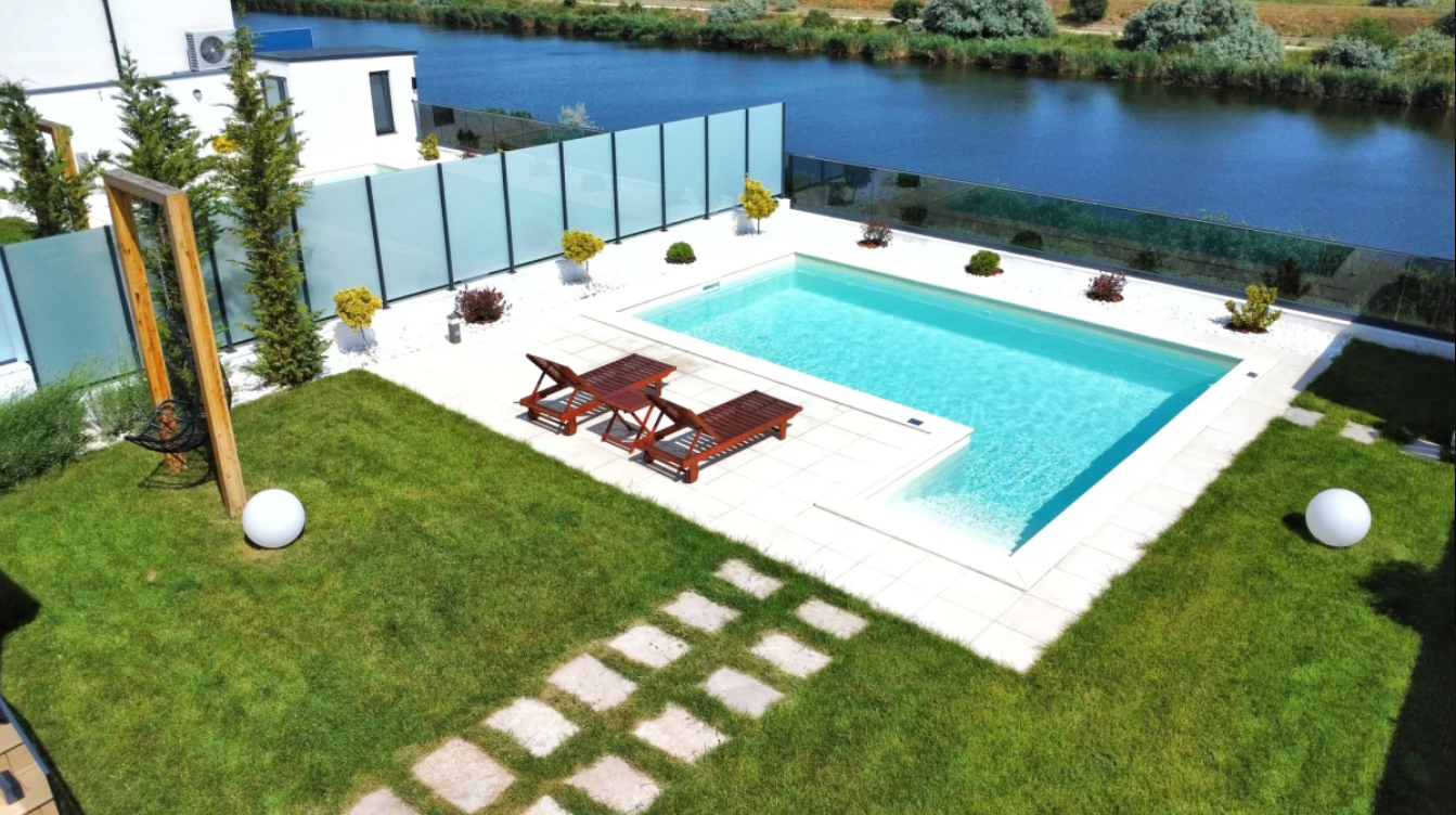 cazari inedite cupluri