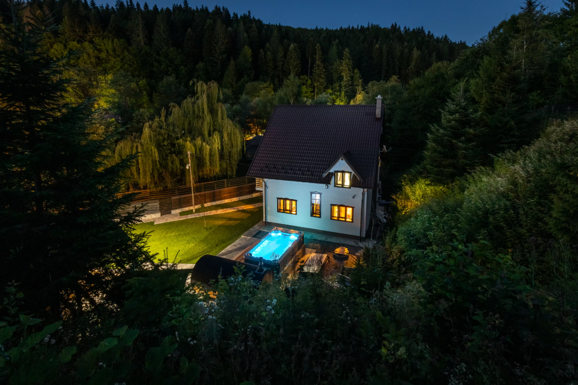 cazari inedite bucovina